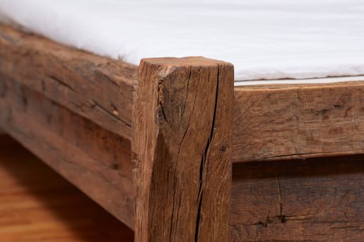 Vintage Bett Detail